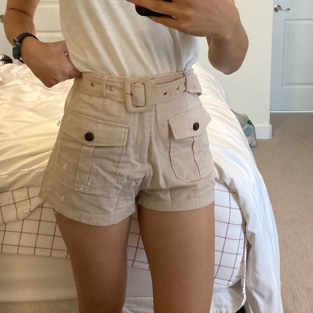Cute beige cargo shorts